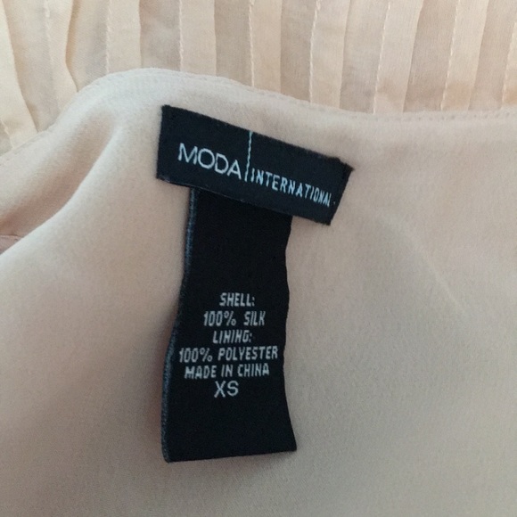 Moda international peach silk ruffle top - Picture 5 of 7
